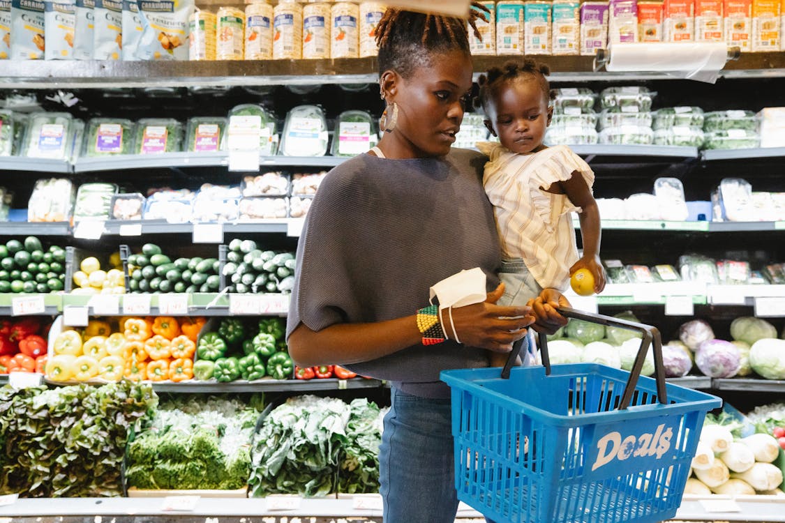 California Mother and child at grocery store