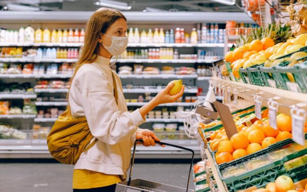 Texas family buying fresh produce with food stamps 2026